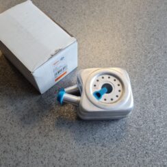 Eļļas radiators priekš NEW AND USED CAR SPARE PARTS