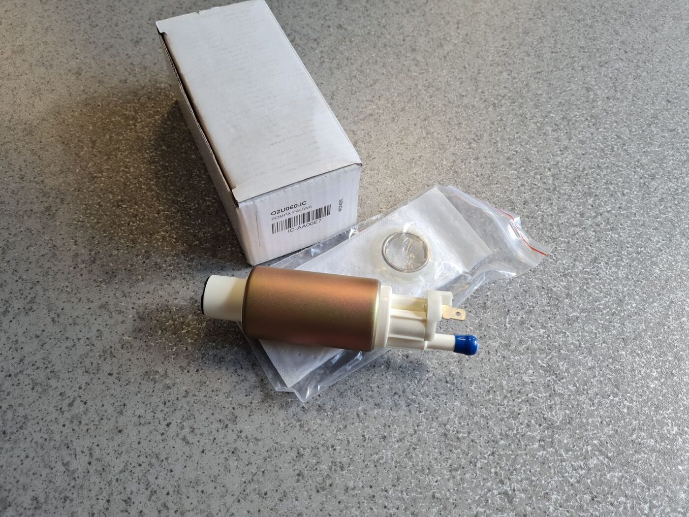 Degvielas tvertnes sūknis priekš