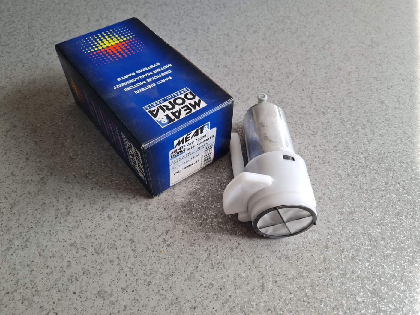 Degvielas tvertnes sūknis priekš 1 Degvielas tvertnes sūknis priekš