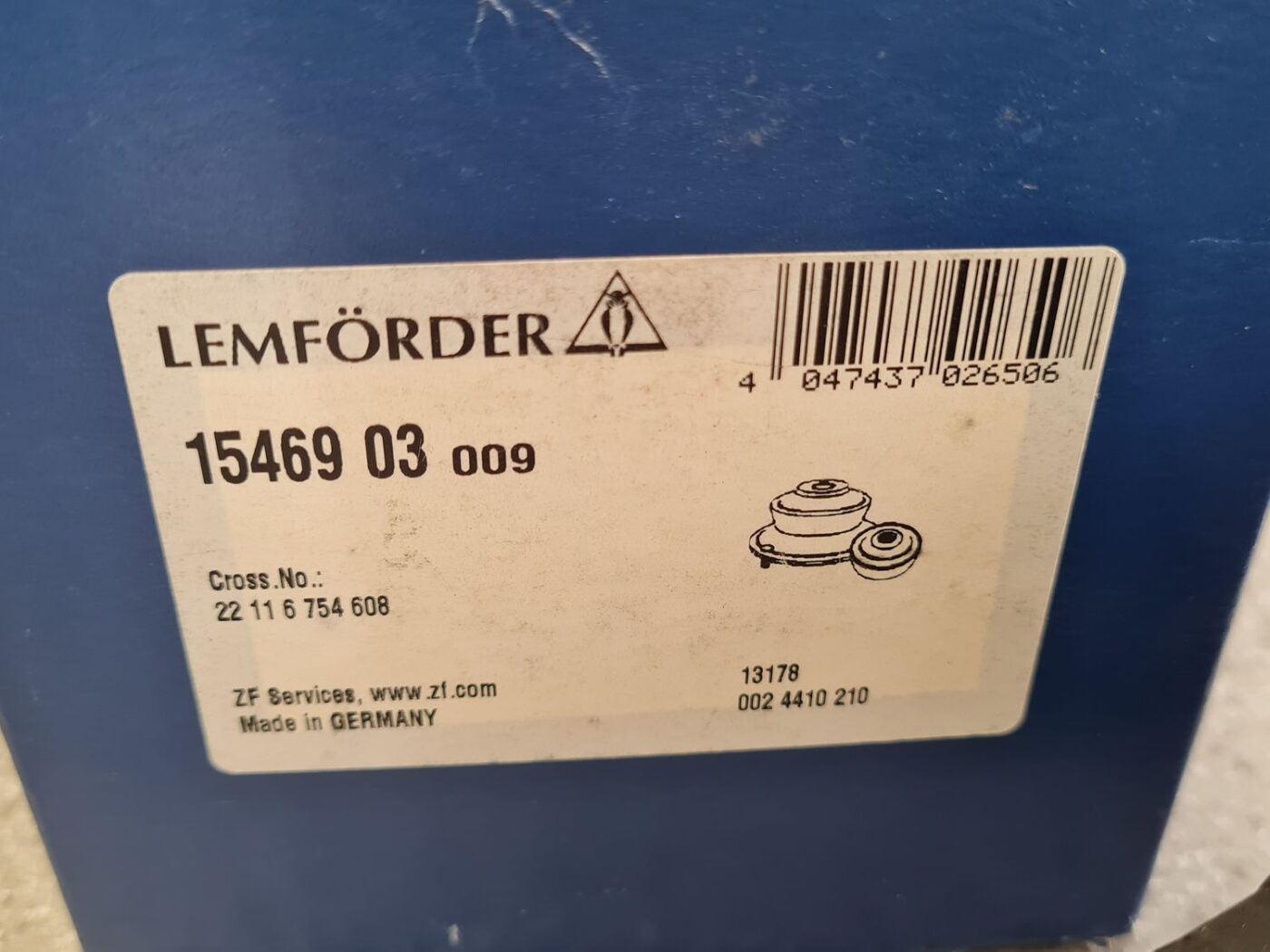 Dzinēja spilvens priekš 3 Dzinēja spilvens priekš