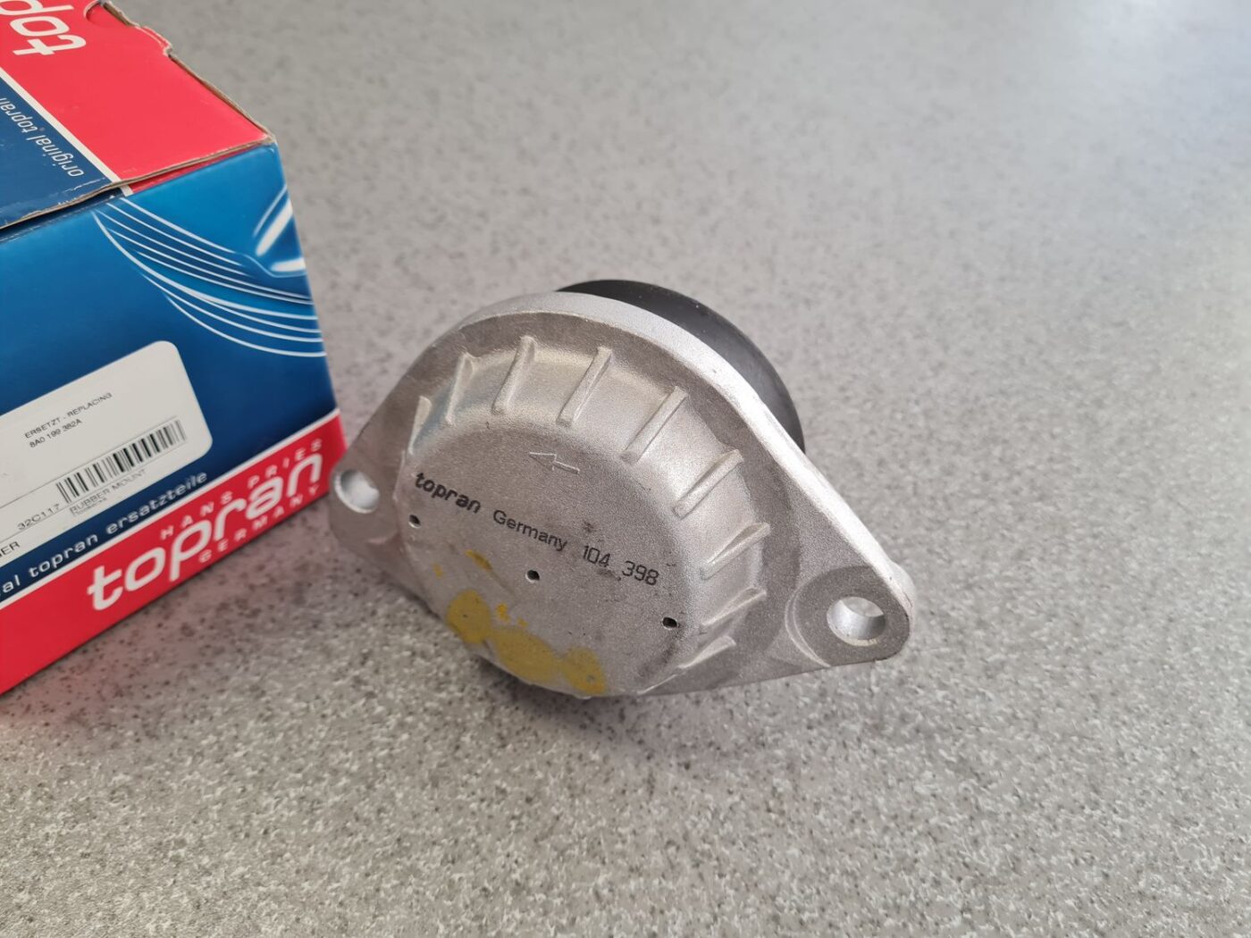 Dzinēja spilvens priekš