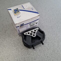 Dzinēja spilvens priekš