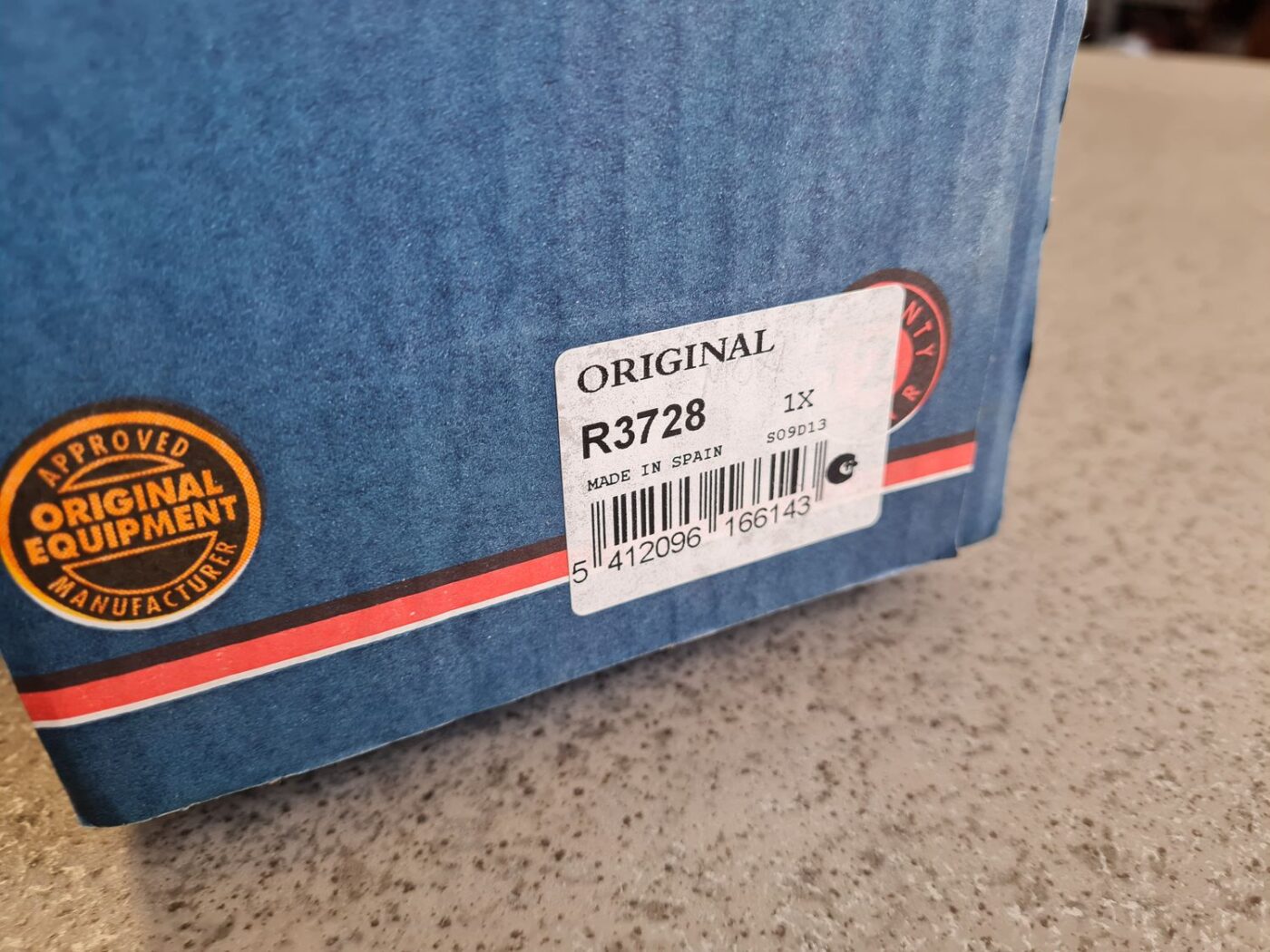 Aizmugurējais amortizators priekš 3 Aizmugurējais amortizators priekš