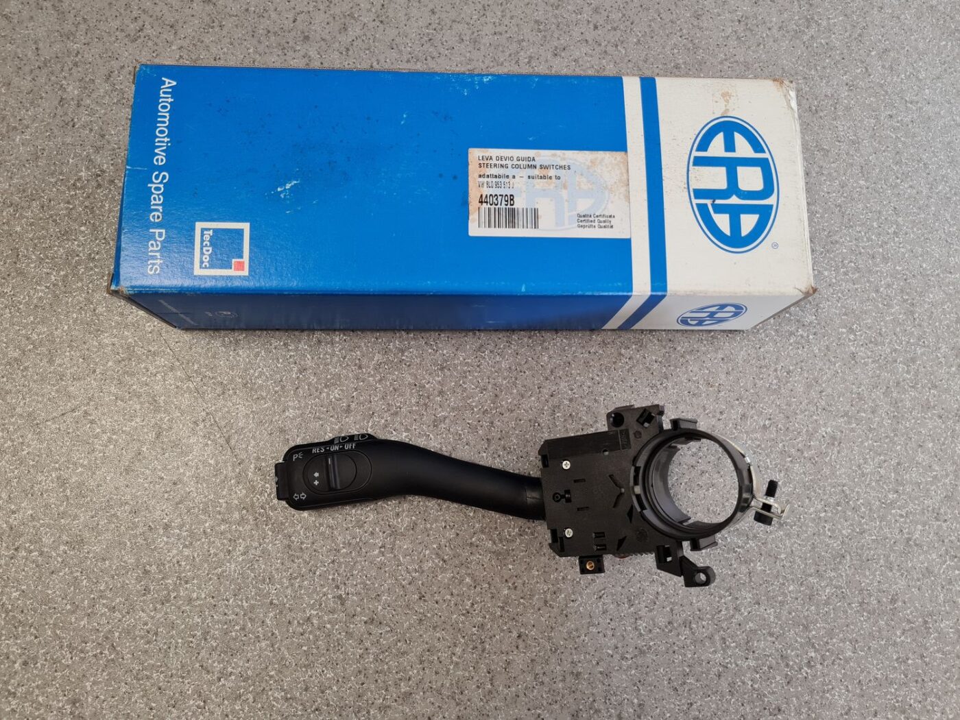 Pagrieziena rādītāju slēdzis priekš