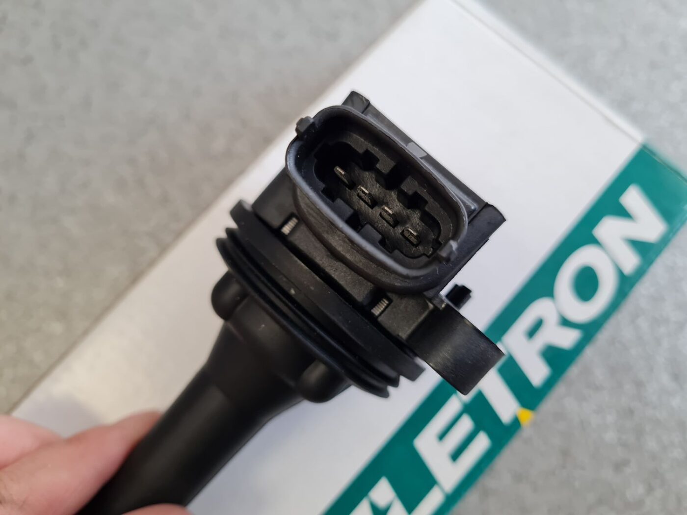 Augstsprieguma spole priekš 4 Augstsprieguma spole priekš