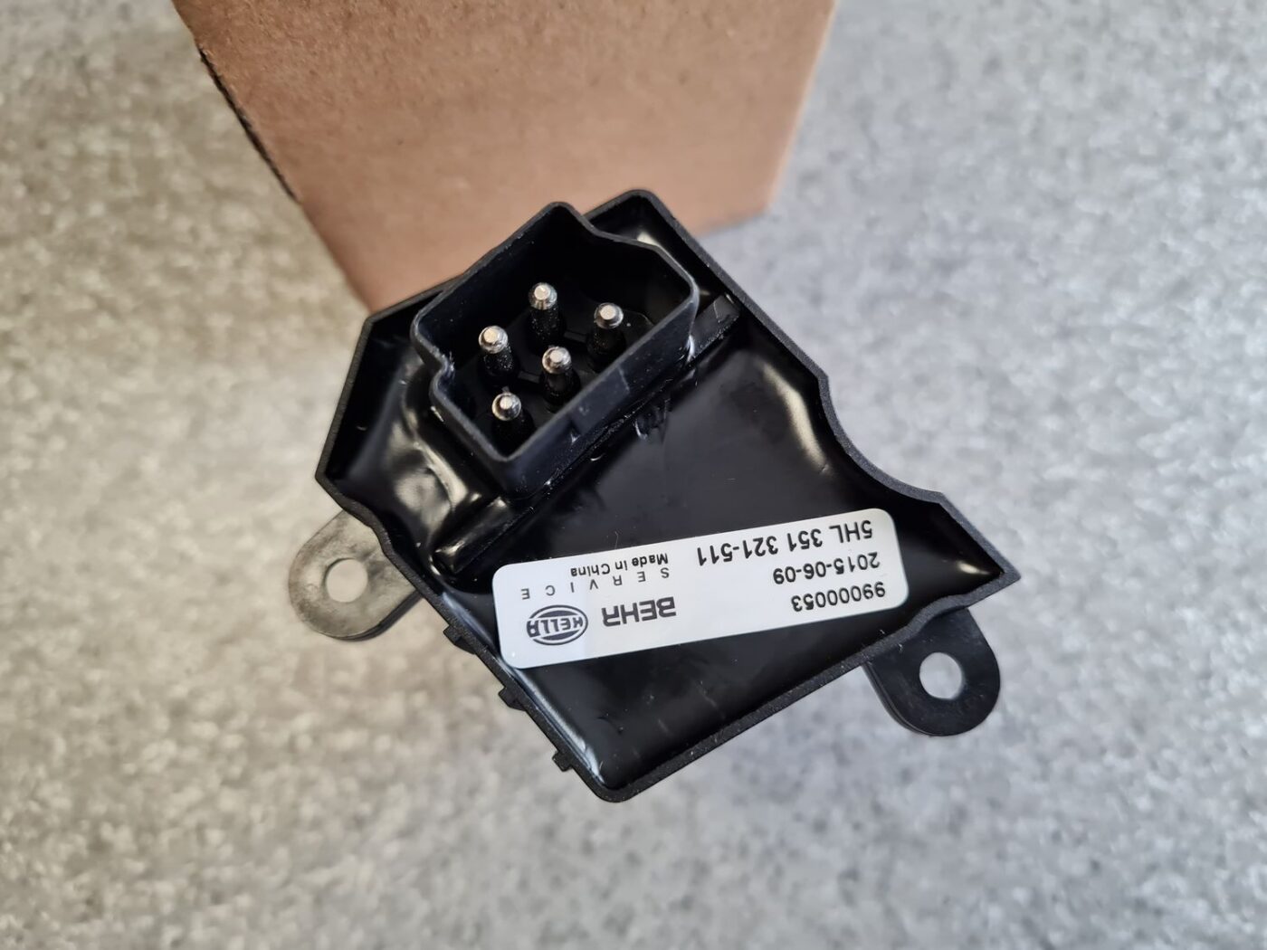 Salona ventilatora rezistors priekš