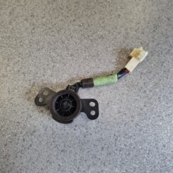 Durvju skaļrunis, augšā priekš TOYOTA AVENSIS 2010