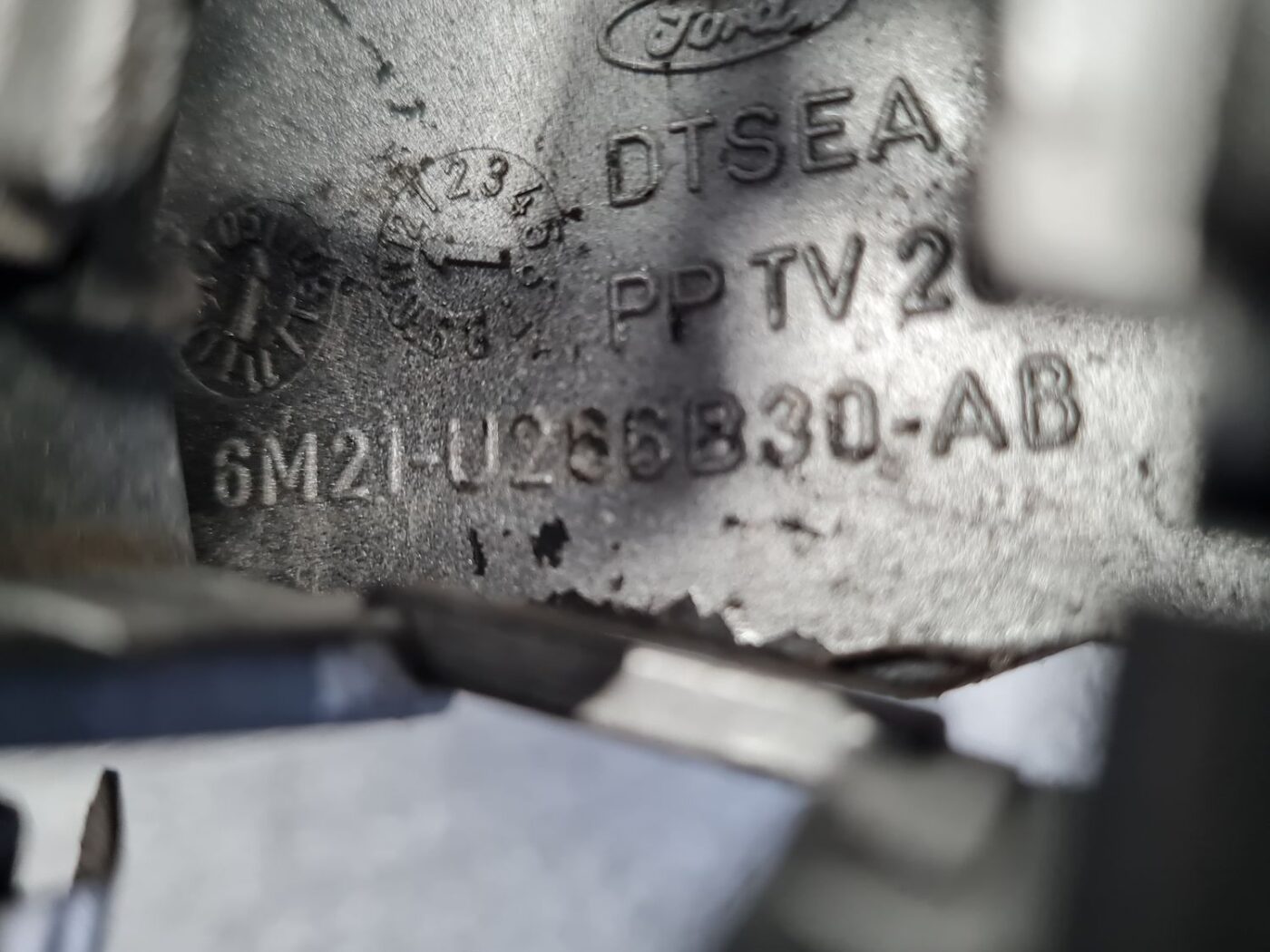 Durvju roktura iekšējais stiprinājums priekš FORD GALAXY 2007 8 Durvju roktura iekšējais stiprinājums priekš FORD GALAXY 2007