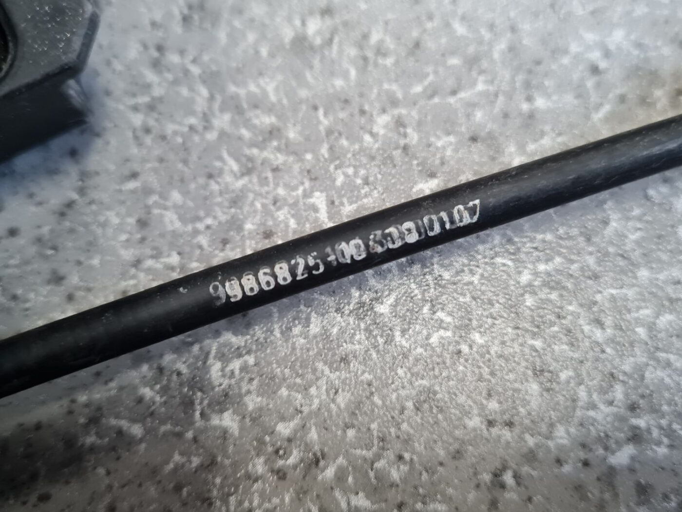 Durvju roktura iekšējais stiprinājums priekš FORD GALAXY 2007 4 Durvju roktura iekšējais stiprinājums priekš FORD GALAXY 2007