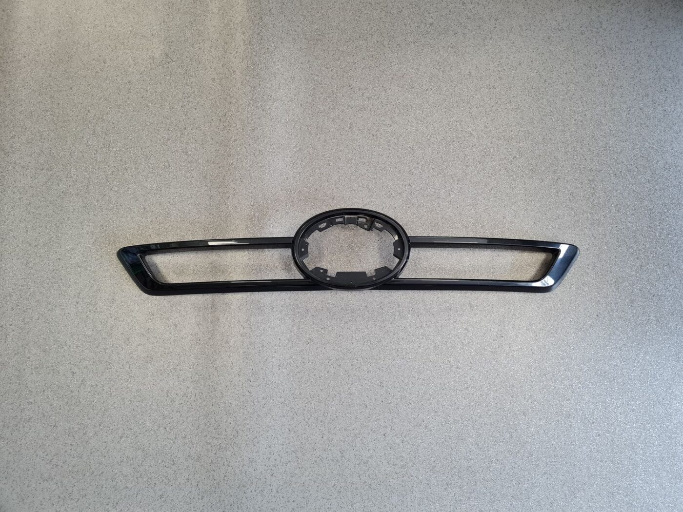 Bufera reste priekš Toyota Hilux 2016-