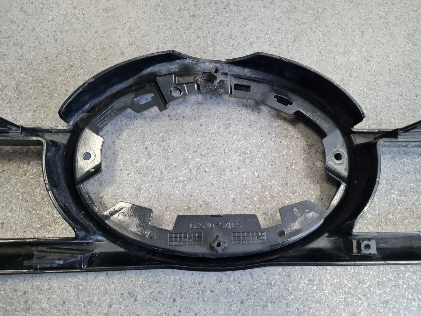 Bufera reste priekš Toyota Hilux 2016-