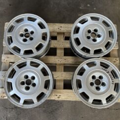 Lietie diski - vieglmetāla (kpl) priekš VW GOLF IV 1999