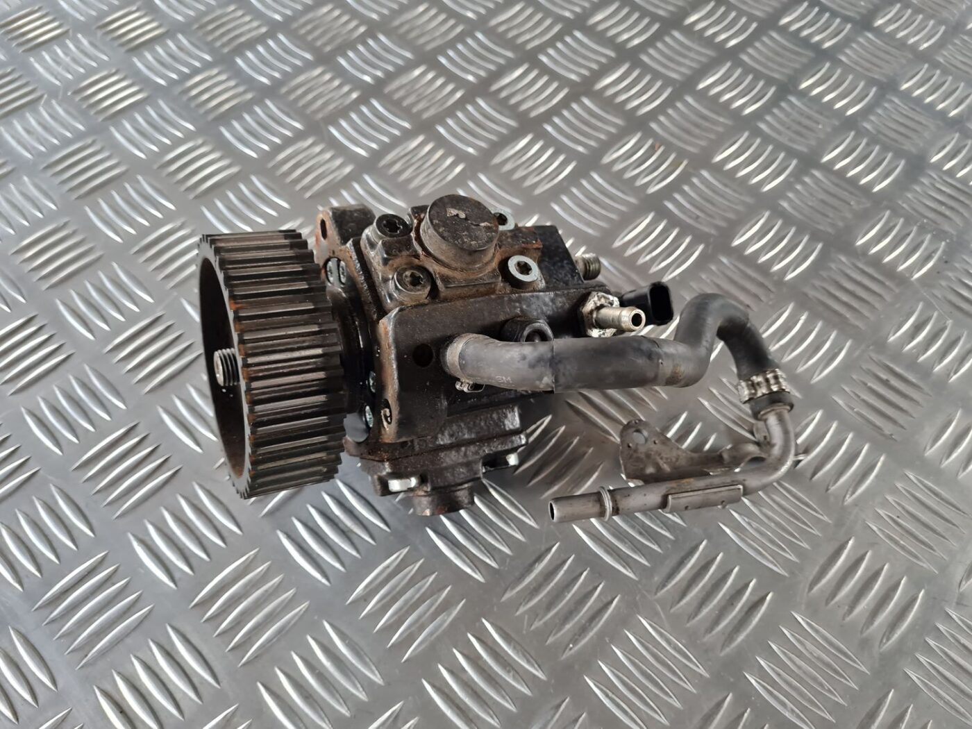 Augstspiediena degvielas sūknis priekš OPEL INSIGNIA SPORTS TOURER 2010 2 Augstspiediena degvielas sūknis priekš OPEL INSIGNIA SPORTS TOURER 2010