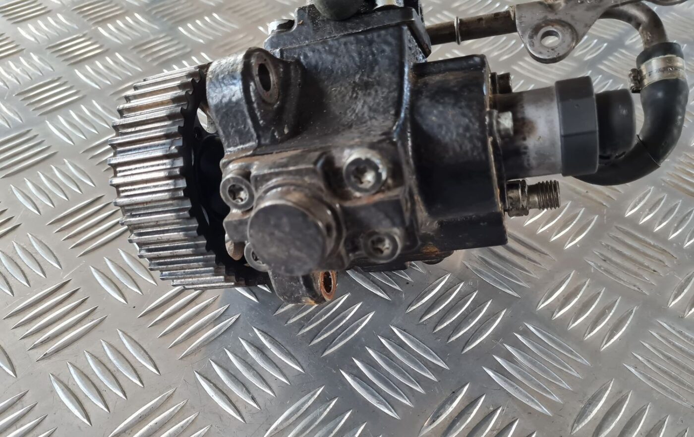 Augstspiediena degvielas sūknis priekš OPEL INSIGNIA SPORTS TOURER 2010 3 Augstspiediena degvielas sūknis priekš OPEL INSIGNIA SPORTS TOURER 2010