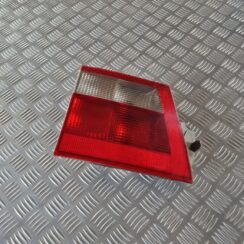 Bagāžnieka vāka kreisais lukturis priekš SAAB 9-5 1999