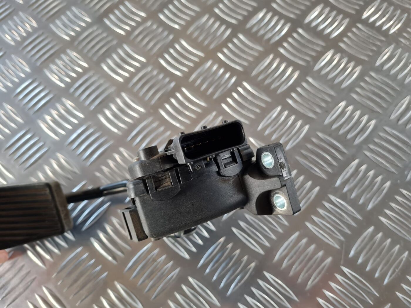 Gāzes pedālis priekš SAAB 9-5 1999 3 Gāzes pedālis priekš SAAB 9-5 1999