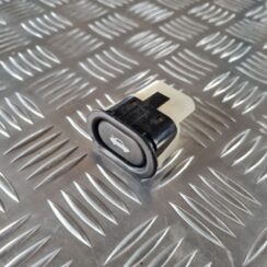 Bagāžnieka vāka atvēršanas rokturis/poga priekš SAAB 9-5 1999