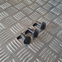 Vējstikla mazgāšanas šķidruma sprausla priekš SAAB 9-5 1999