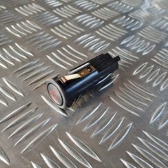 Trauksmes poga priekš SAAB 9-5 1999