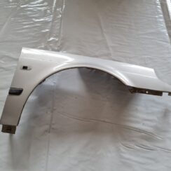 Priekšējais labais spārns priekš SAAB 9-5 1999