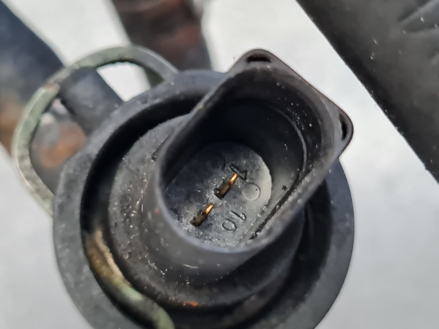 Degvielas temperatūras sensors priekš VW PASSAT B6 2006 ANGL. UNIVERSAL