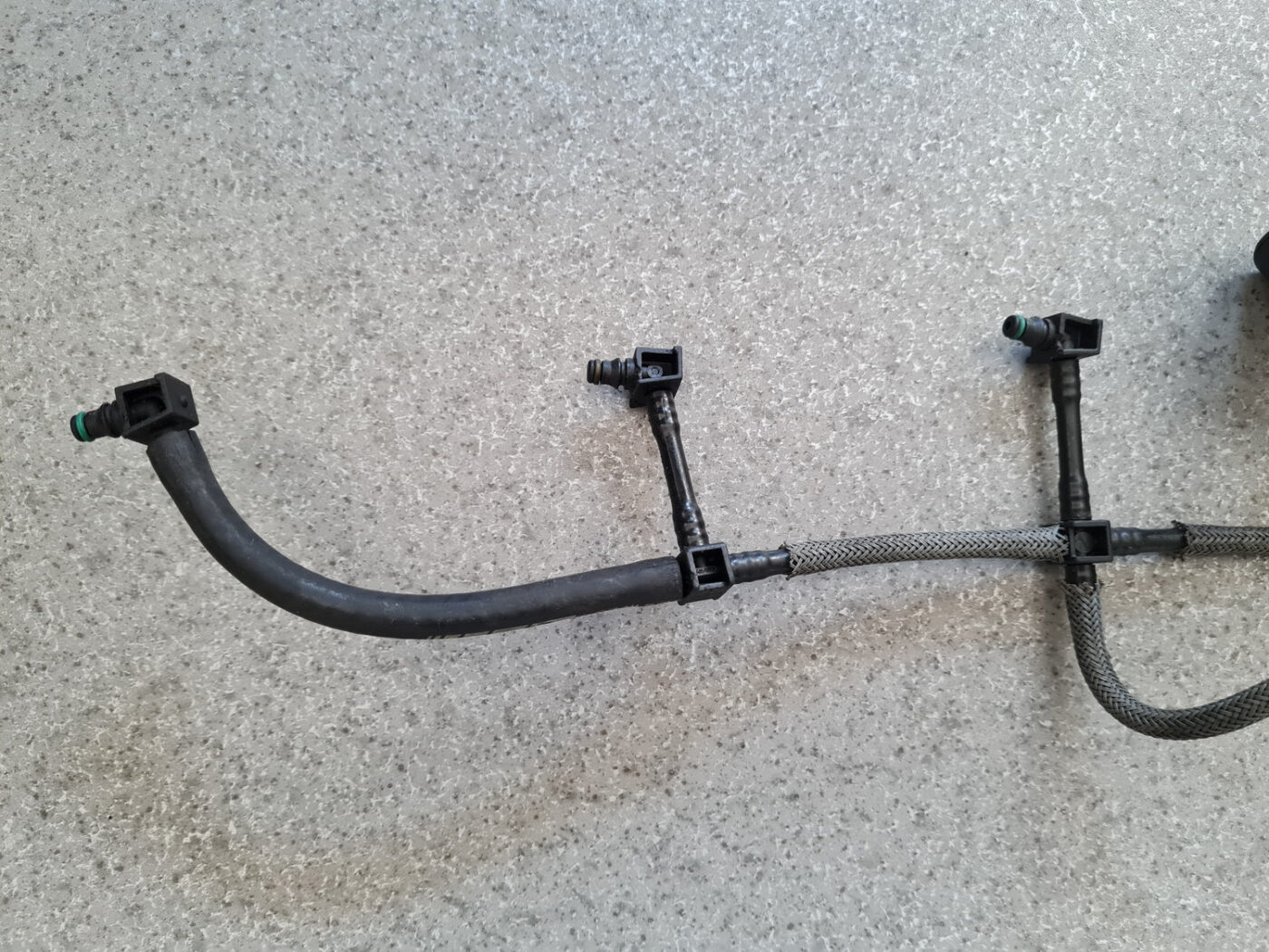 Degvielas atgriešanas caurule priekš FORD MONDEO 2007 2 Degvielas atgriešanas caurule priekš FORD MONDEO 2007