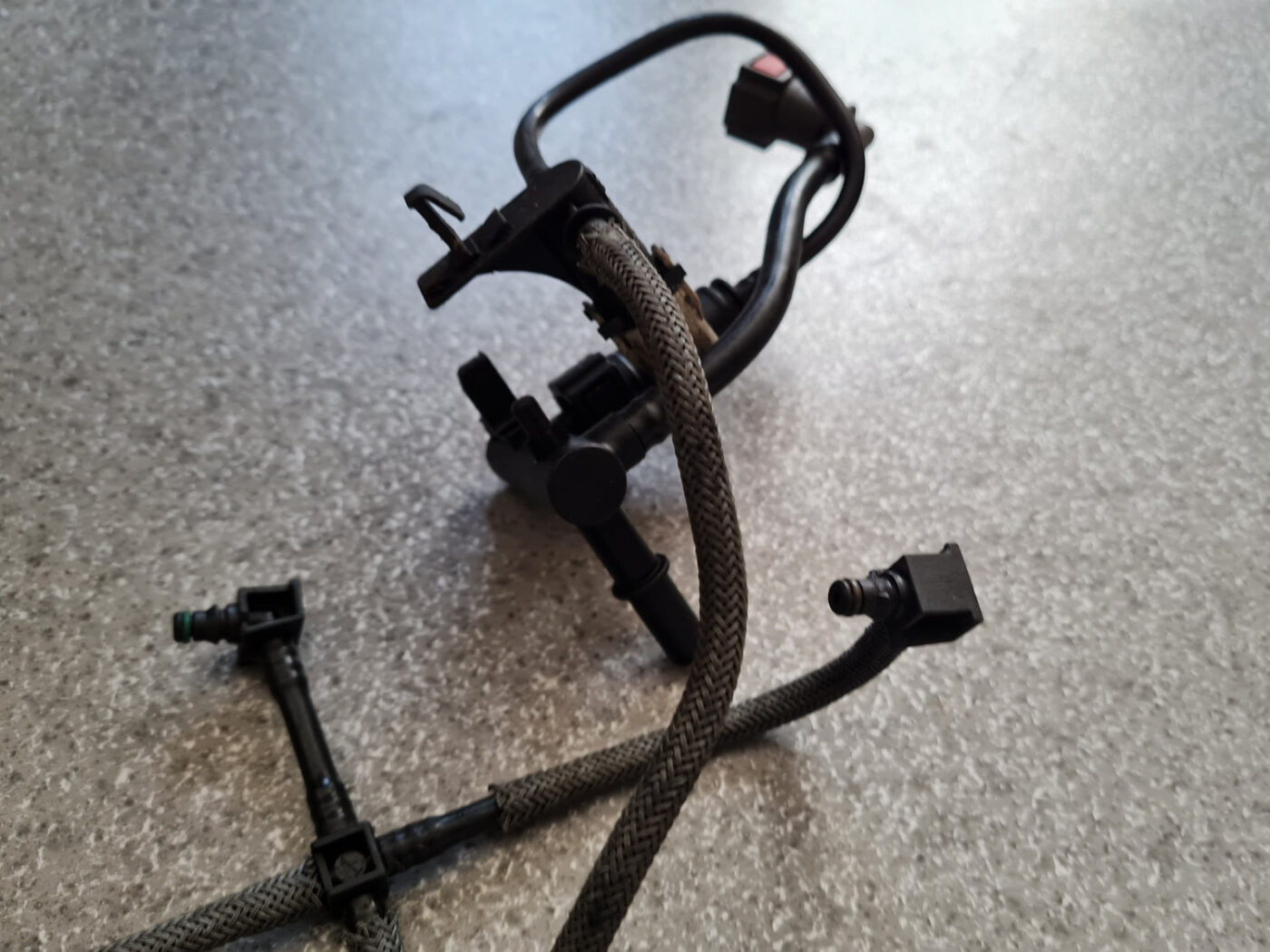 Degvielas atgriešanas caurule priekš FORD MONDEO 2007 9 Degvielas atgriešanas caurule priekš FORD MONDEO 2007