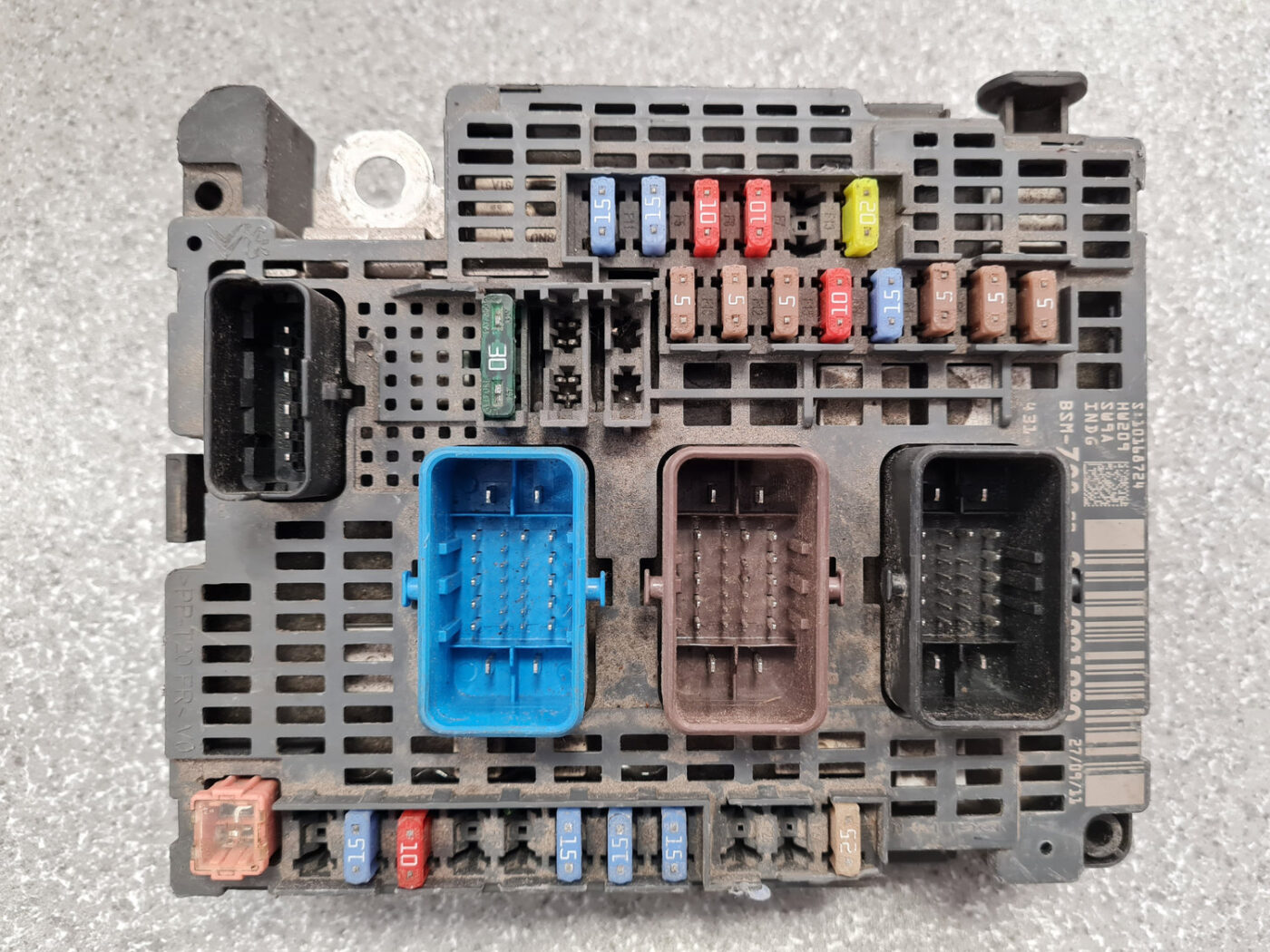 Drošinātāju bloks priekš PEUGEOT 508 2012