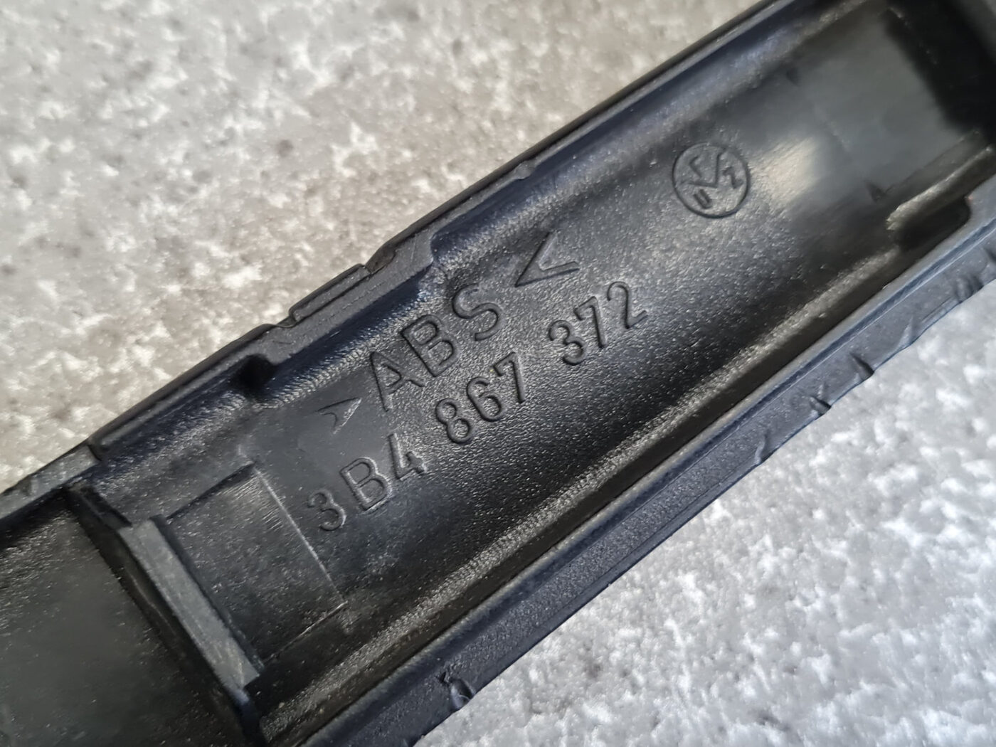 Durvju apdares uzlika priekš VW PASSAT 2003 UNIVERSAL BLUE 4 Durvju apdares uzlika priekš VW PASSAT 2003 UNIVERSAL BLUE