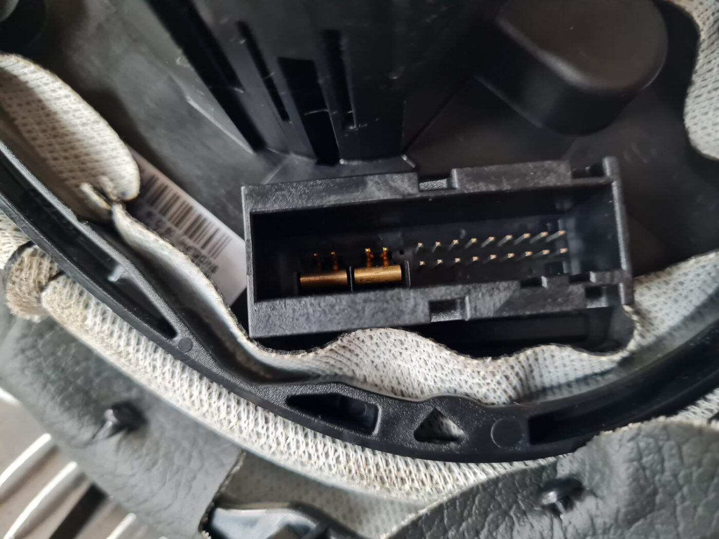 Stūres statnes slēdzis priekš SAAB 9-3 2009 4 Stūres statnes slēdzis priekš SAAB 9-3 2009