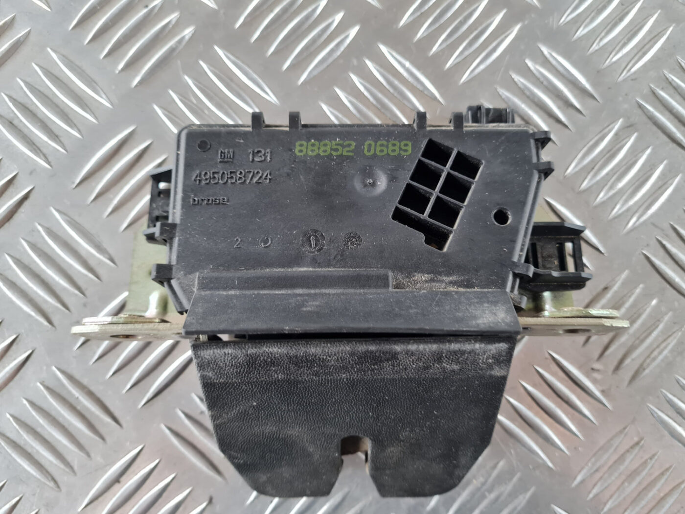 Bagāžnieka vāka slēdzene priekš SAAB 9-3 2009