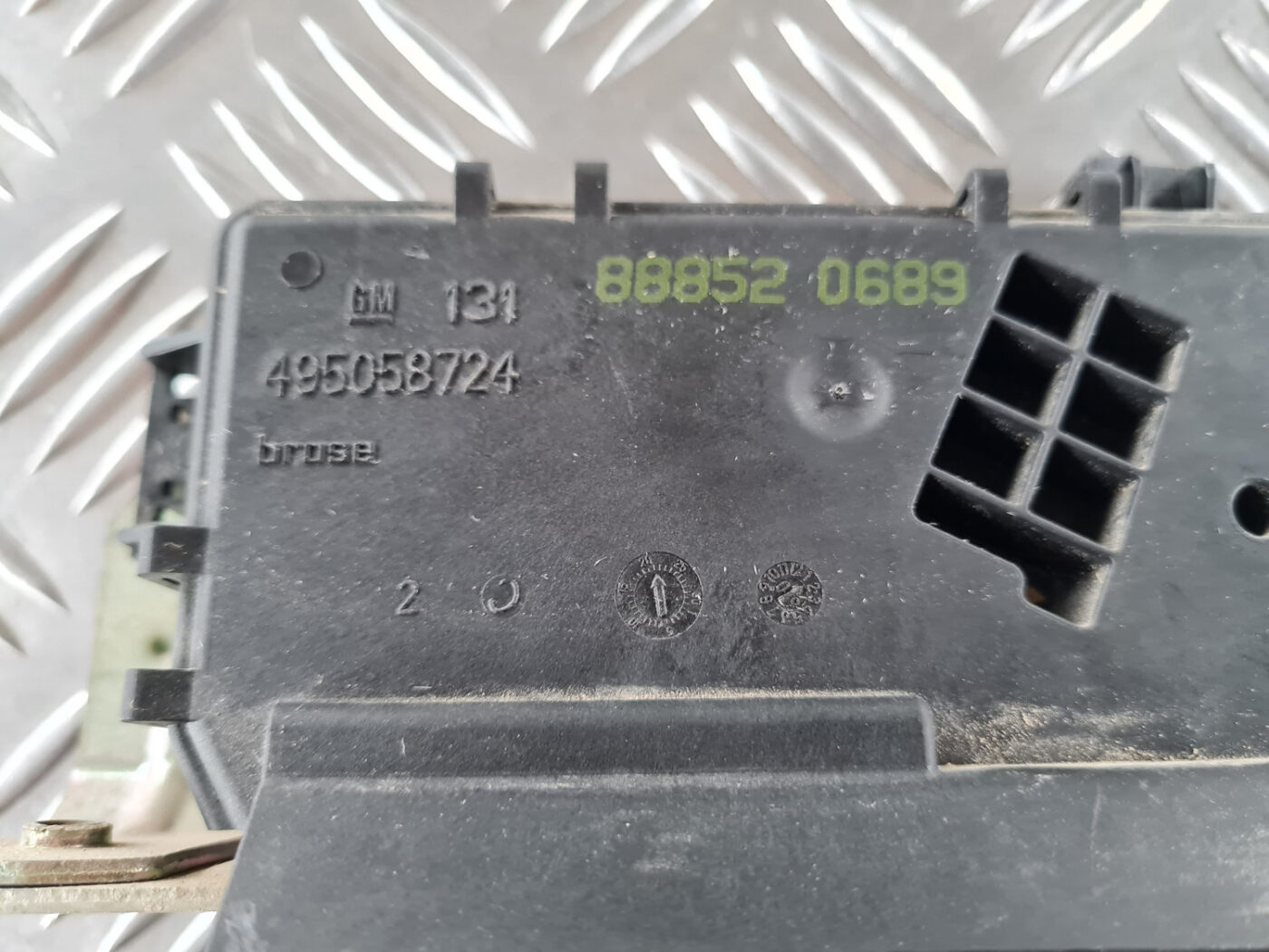 Bagāžnieka vāka slēdzene priekš SAAB 9-3 2009