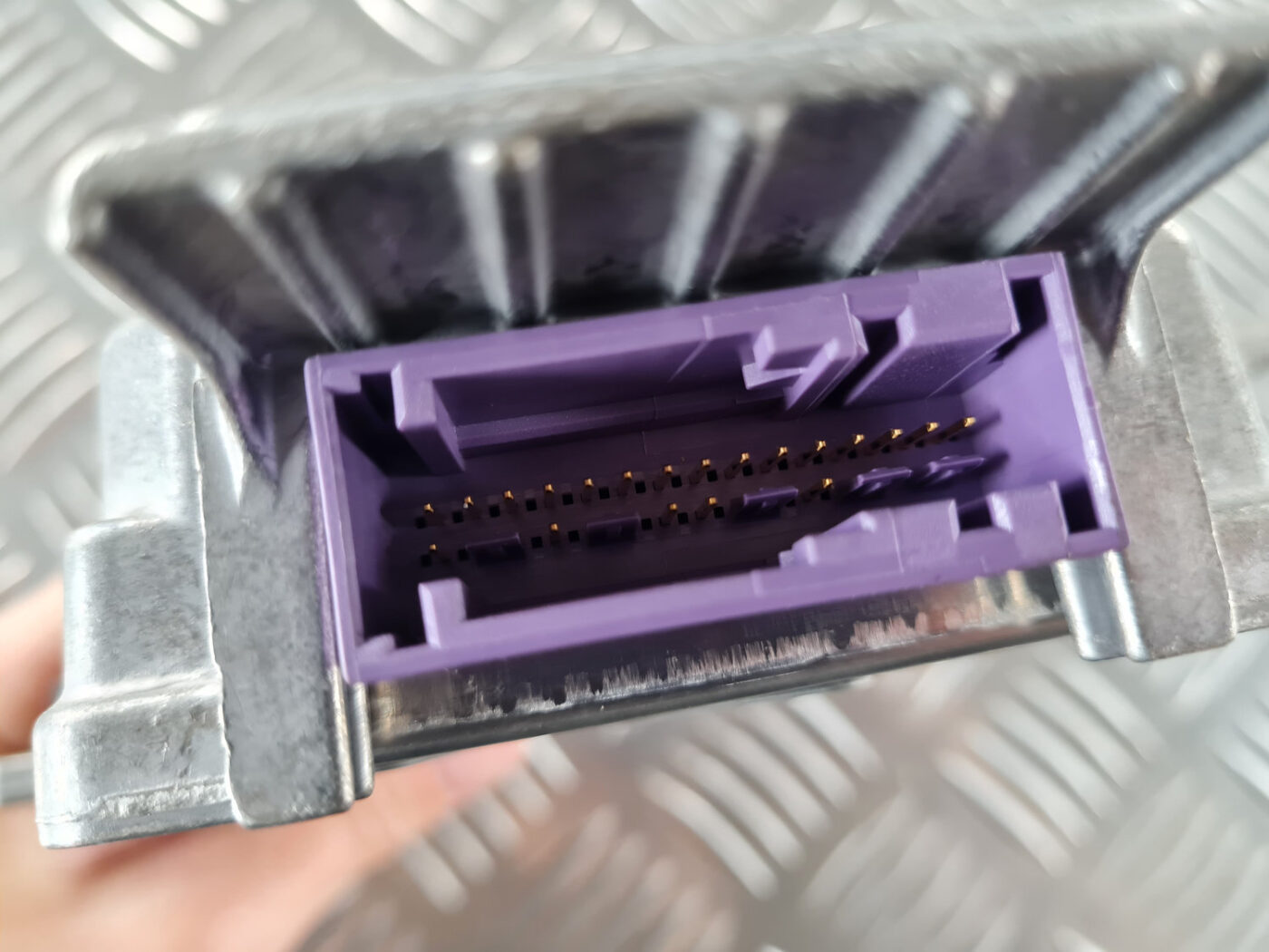 Drošības spilvena vadības bloks priekš SAAB 9-3 2009 4 Drošības spilvena vadības bloks priekš SAAB 9-3 2009