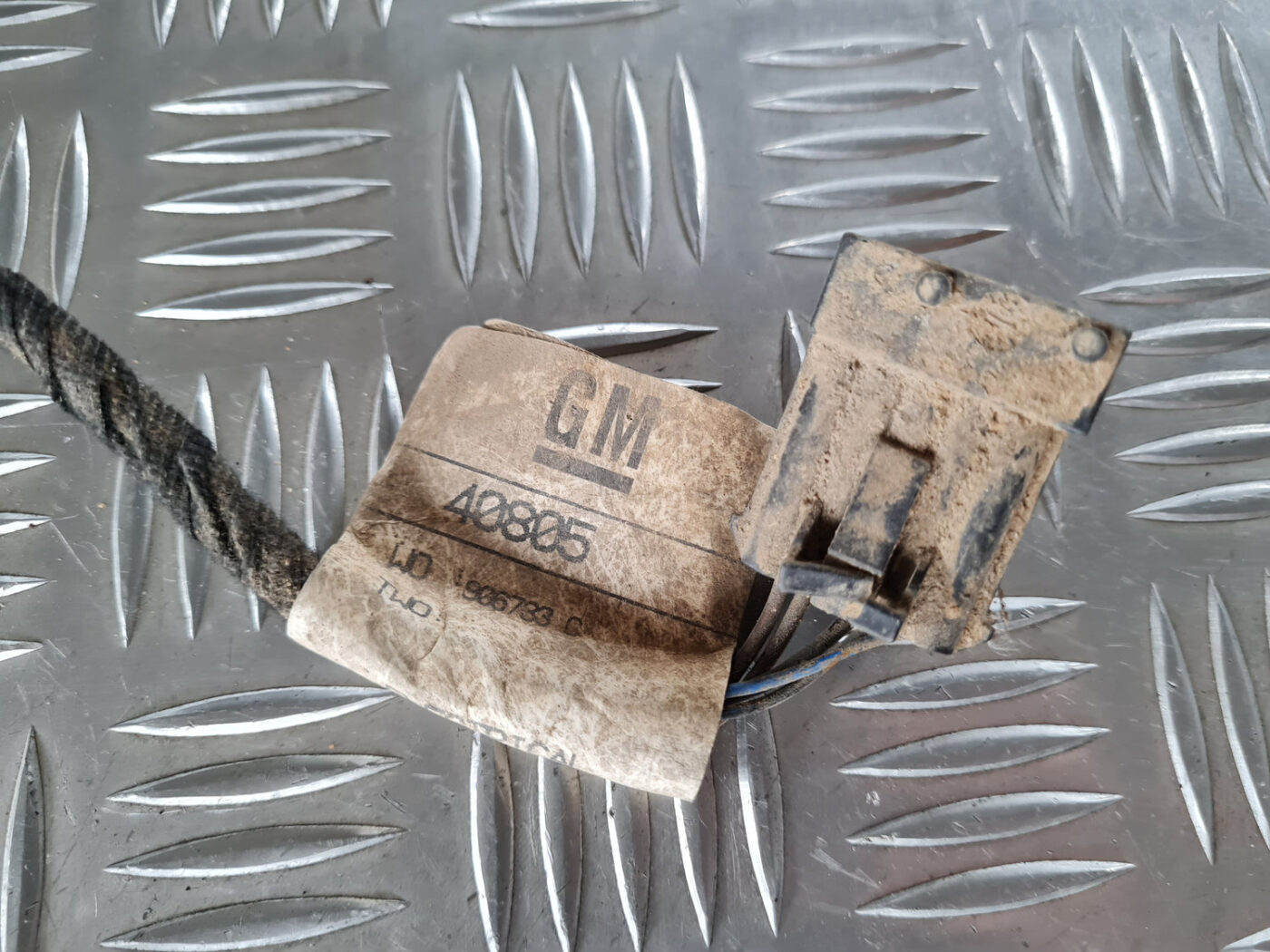 Priekšejo lukturu vadi priekš SAAB 9-3 2009