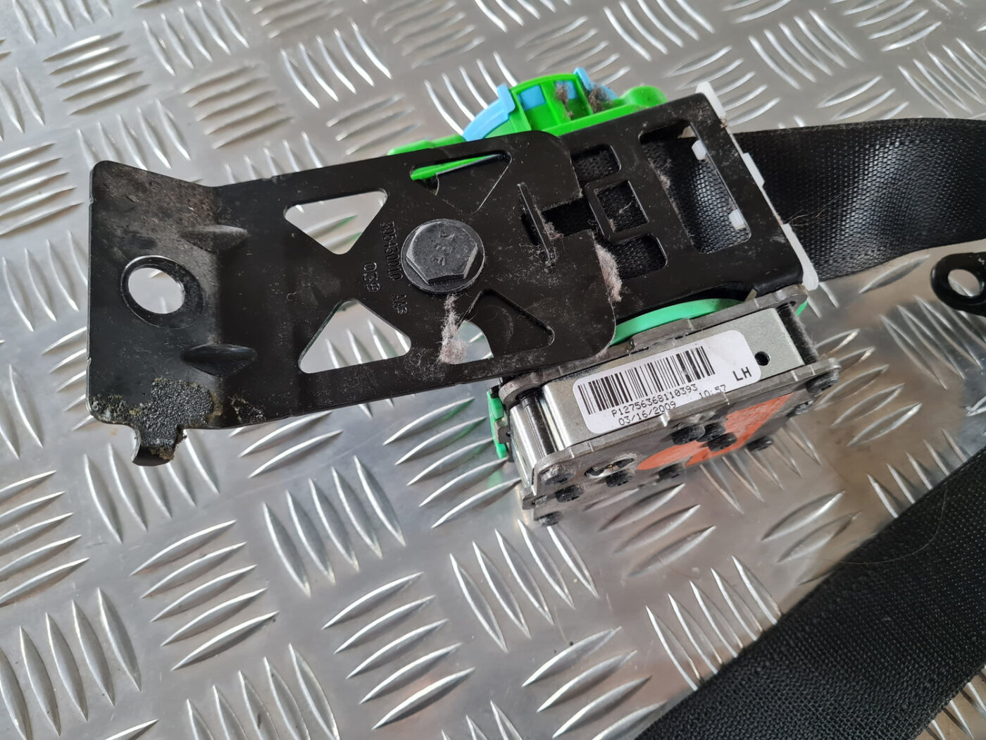 Priekšējā kreisā drošības josta priekš SAAB 9-3 2009