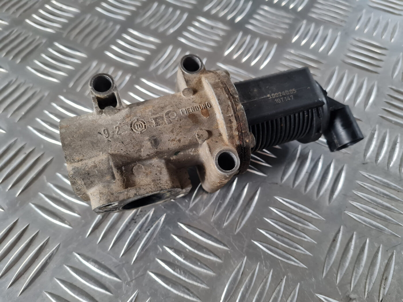 EGR vārsts priekš SAAB 9-3 2009