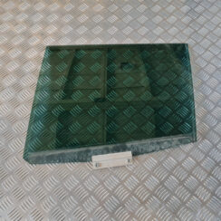 Aizmugurējo kreiso durvju stikls priekš SAAB 9-3 2009