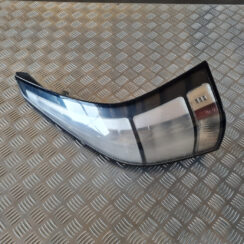 Aizmugurējais labais lukturis priekš SAAB 9-3 2009