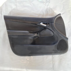 Priekšējo kreiso durvju apdare priekš SAAB 9-3 2009