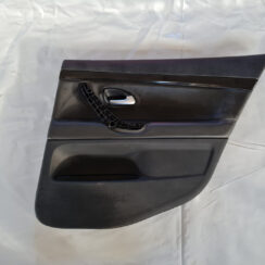 Aizmugurējo labo durvju apdare priekš SAAB 9-3 2009