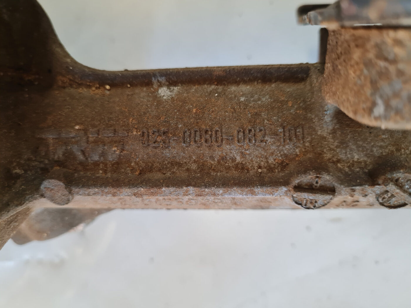 Stūres mehānisms priekš SAAB 9-3 2009 4 Stūres mehānisms priekš SAAB 9-3 2009