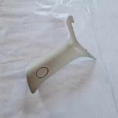 Aizmugurējas salona statnes apdare priekš SAAB 9-3 2009