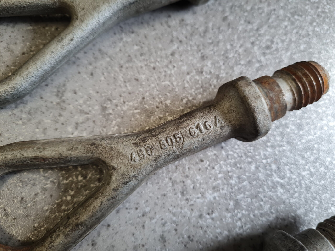 Vilkšanas āķis priekš AUDI A6 AVANT 2003 7 Vilkšanas āķis priekš AUDI A6 AVANT 2003