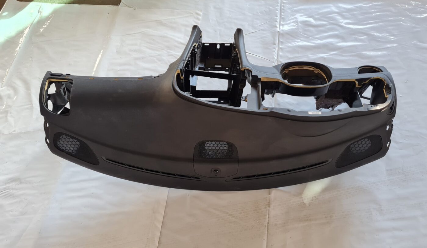 Mērinstrumentu panelis priekš SAAB 9-3 2009 12 Mērinstrumentu panelis priekš SAAB 9-3 2009