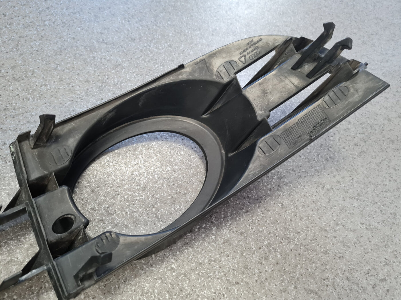 Miglas luktura reste, pa kreisi priekš AUDI A6 AVANT 2006 6 Miglas luktura reste, pa kreisi priekš AUDI A6 AVANT 2006