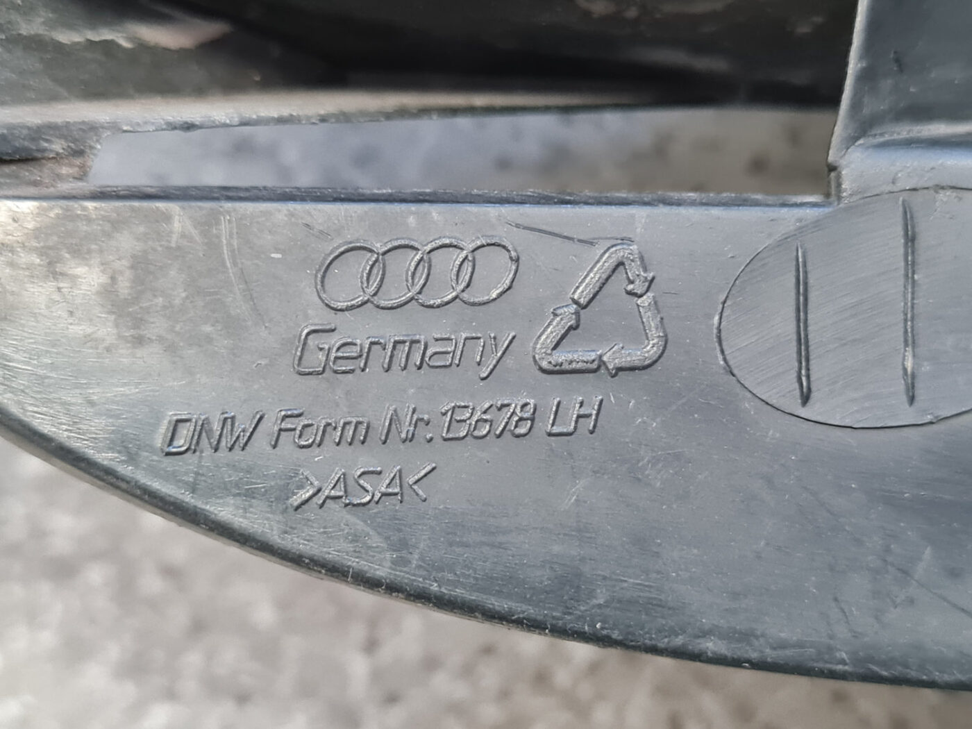 Miglas luktura reste, pa kreisi priekš AUDI A6 AVANT 2006 4 Miglas luktura reste, pa kreisi priekš AUDI A6 AVANT 2006