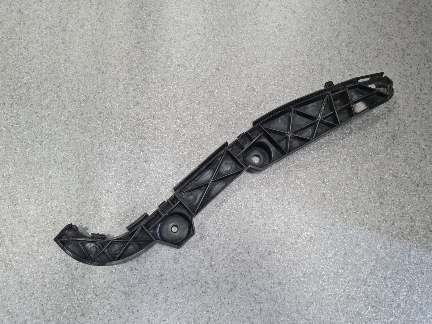 Aizmugurēja bufera kronšteins priekš TOYOTA COROLLA VERSO 2008 7 Aizmugurēja bufera kronšteins priekš TOYOTA COROLLA VERSO 2008