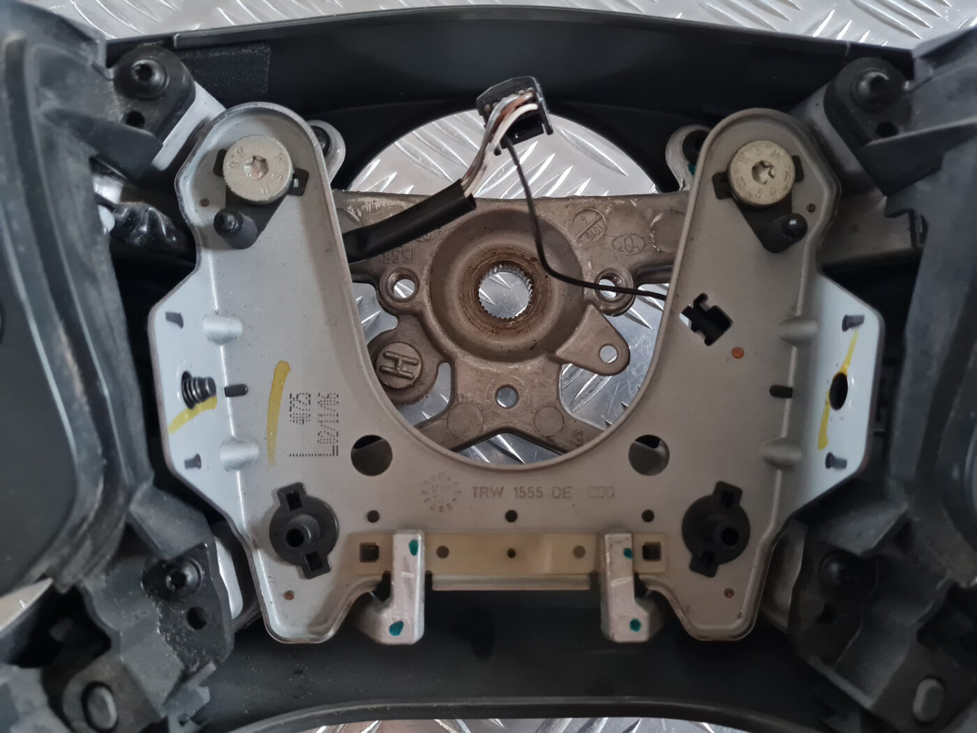 Stūre priekš TOYOTA AVENSIS 2007 UNIVERSAL 11 Stūre priekš TOYOTA AVENSIS 2007 UNIVERSAL