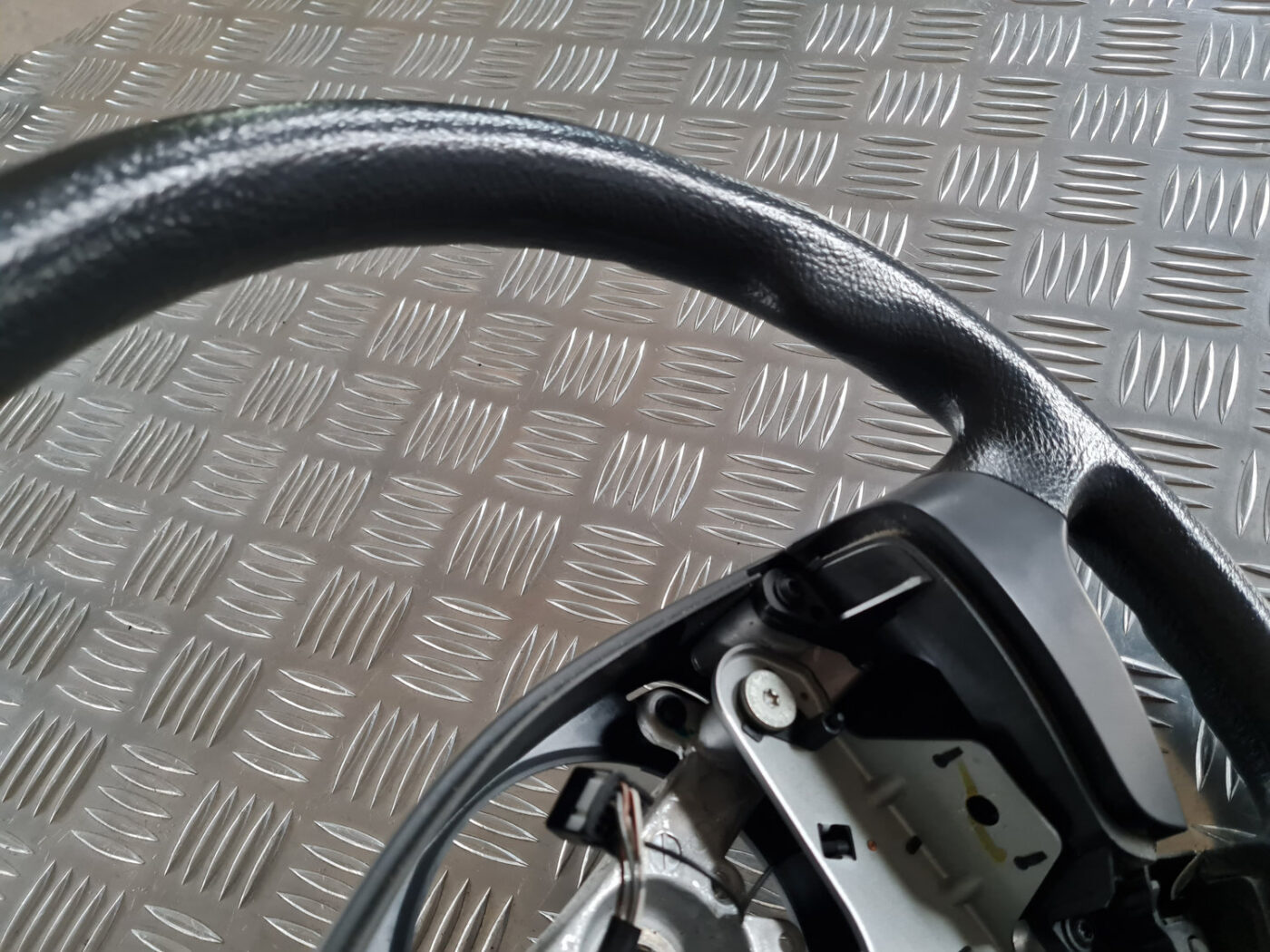 Stūre priekš TOYOTA AVENSIS 2007 UNIVERSAL 4 Stūre priekš TOYOTA AVENSIS 2007 UNIVERSAL