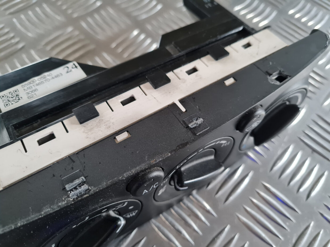 Klimata kontroles bloks priekš TOYOTA AVENSIS 2007 UNIVERSAL 7 Klimata kontroles bloks priekš TOYOTA AVENSIS 2007 UNIVERSAL